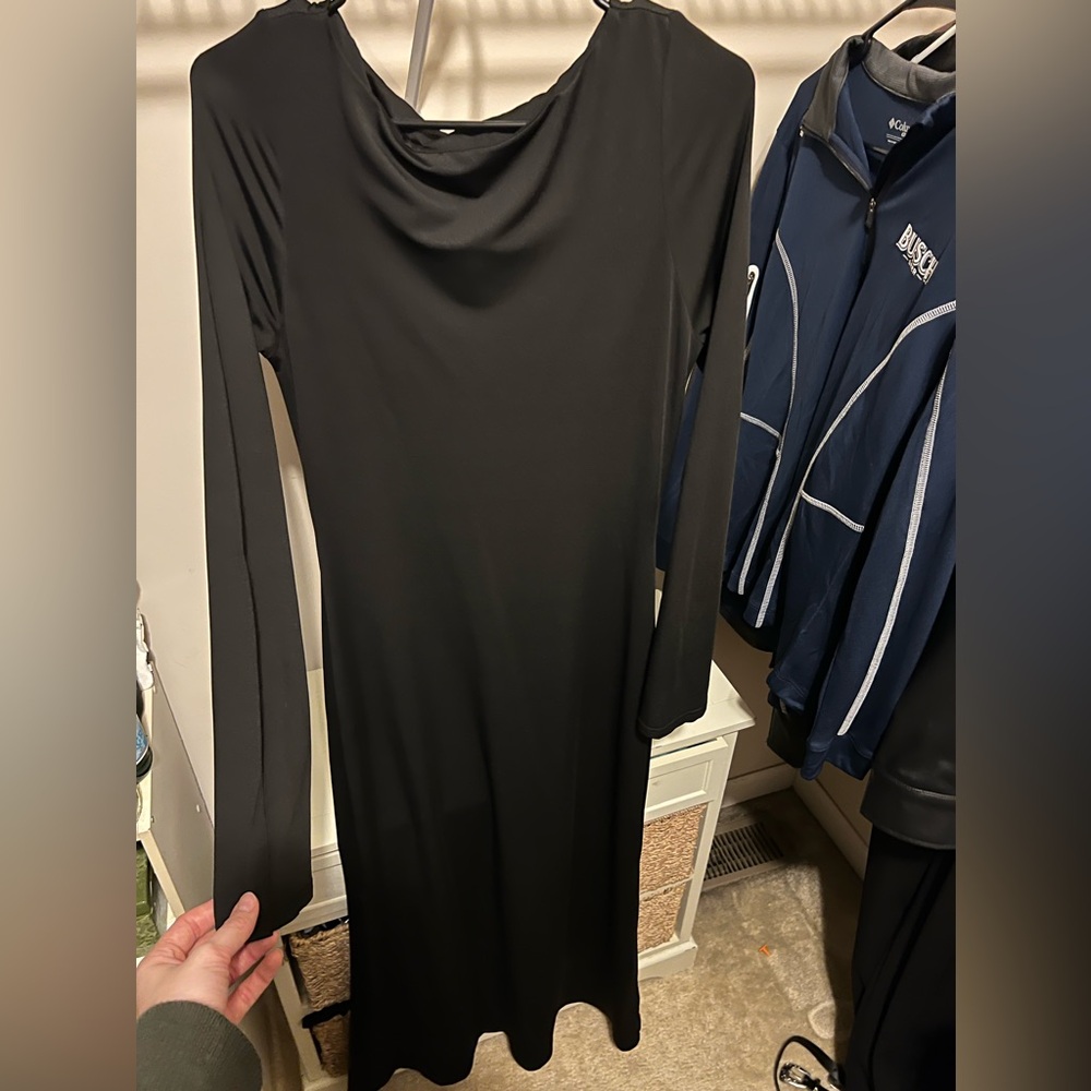 Black long sleeve Amazon dress